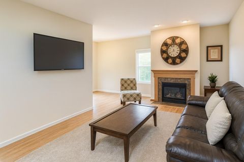 6869 Folkestone Road 614 Apple Valley MN 55124