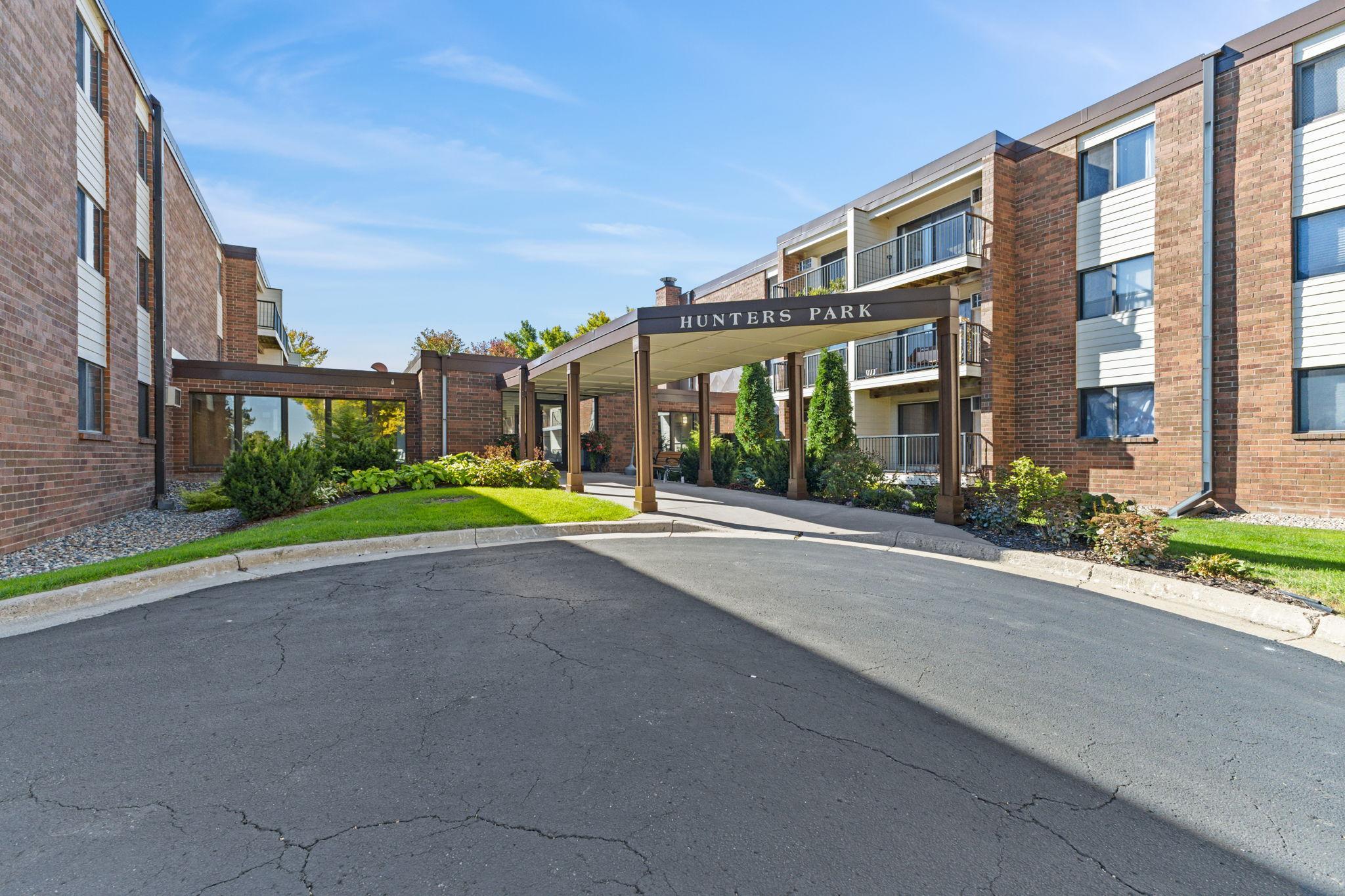 4 Pine Tree Drive 314