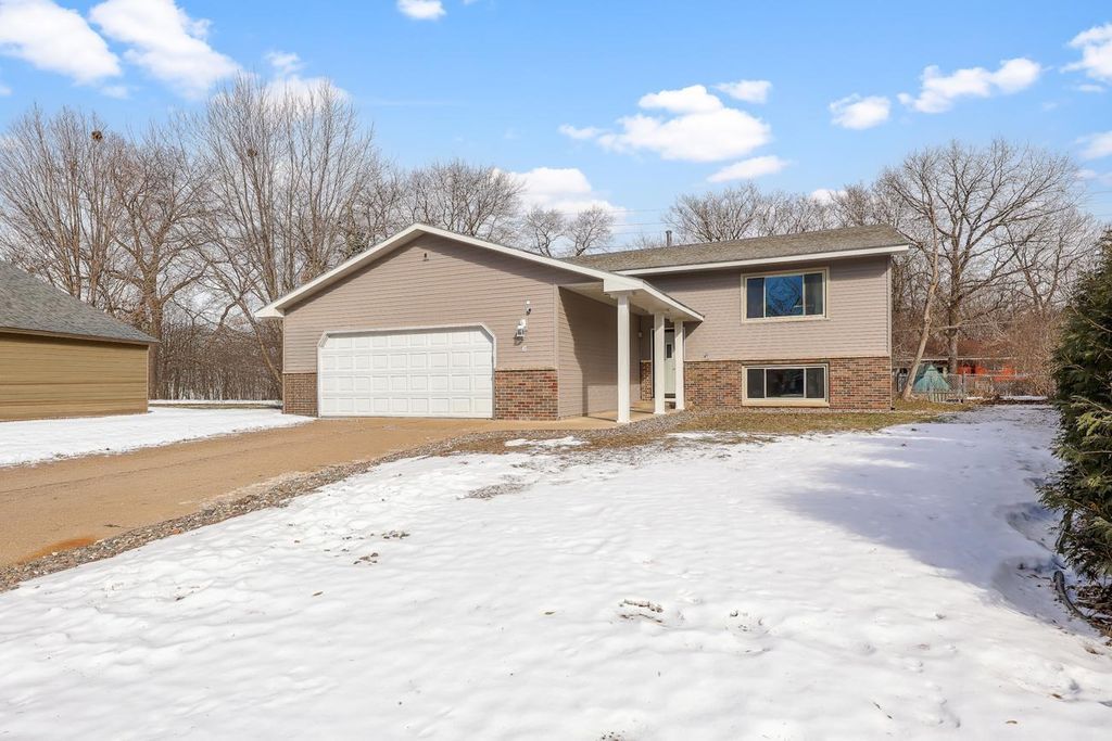 Photo of 6 Clover Court, Saint Cloud, MN 56301 (MLS # 7024586)
