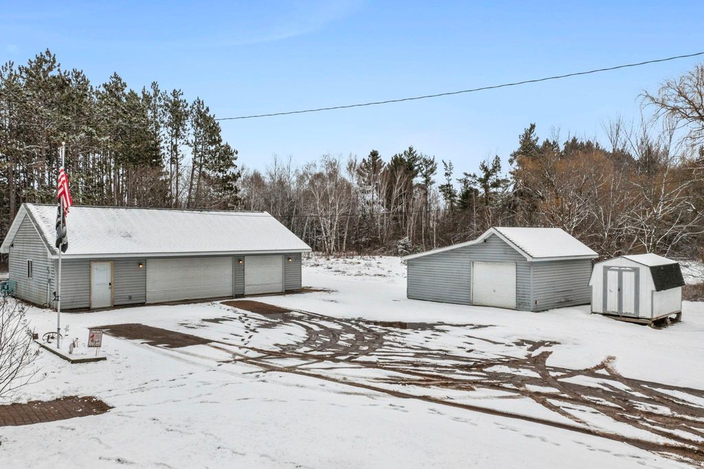 Photo of 43704 County Highway 61 Dr, Hinckley, MN 55037 (MLS # 7036756)