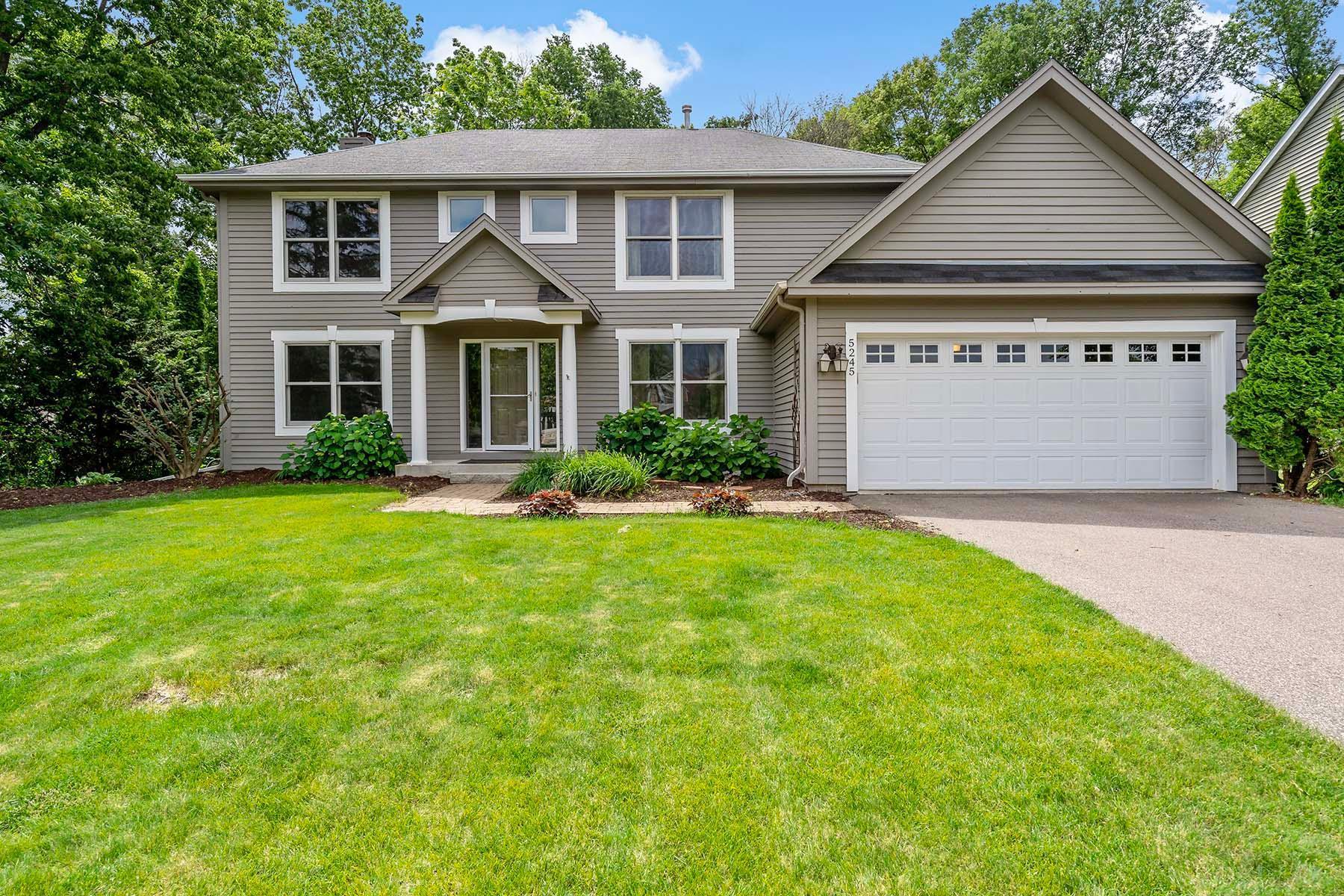 5245 Dufferin Drive