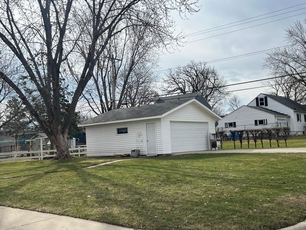 Photo of 603 E Academy Street, Owatonna, MN 55060 (MLS # 7046217)