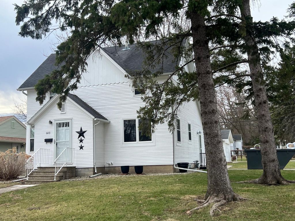 Photo of 603 E Academy Street, Owatonna, MN 55060 (MLS # 7046217)