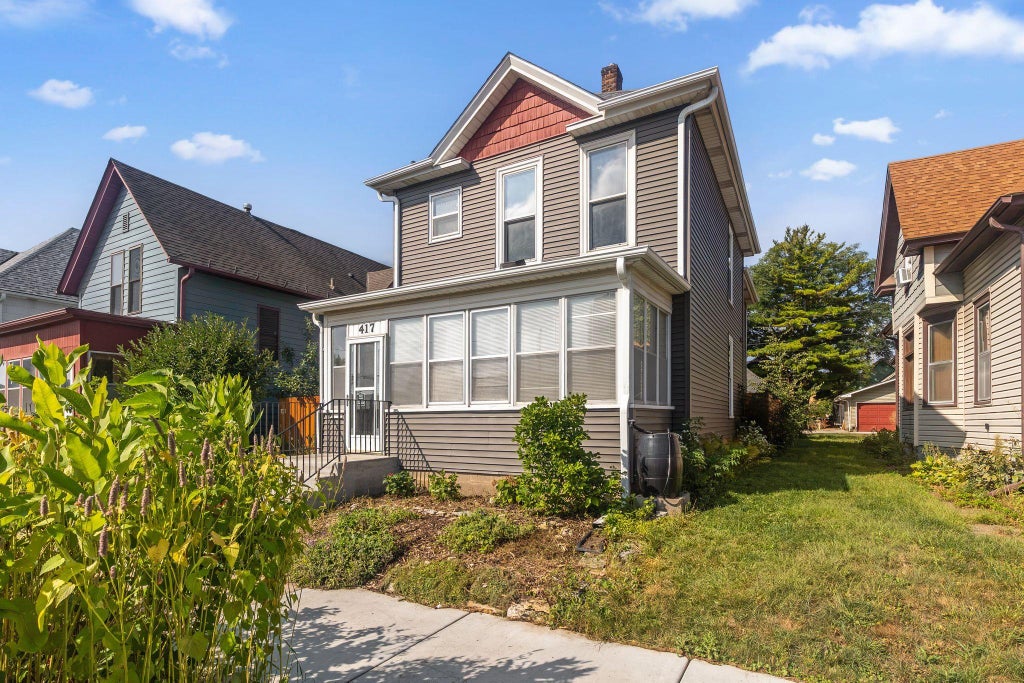 Photo of 417 Toronto Street, Saint Paul, MN 55102 (MLS # 6812553)