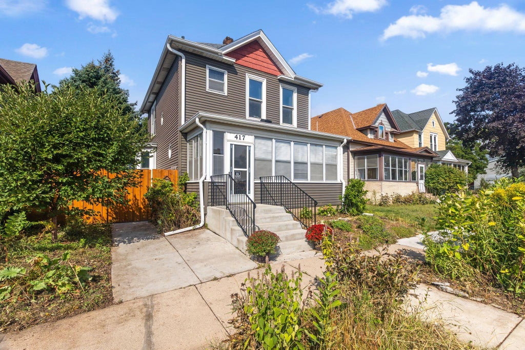 Photo of 417 Toronto Street, Saint Paul, MN 55102 (MLS # 6812553)