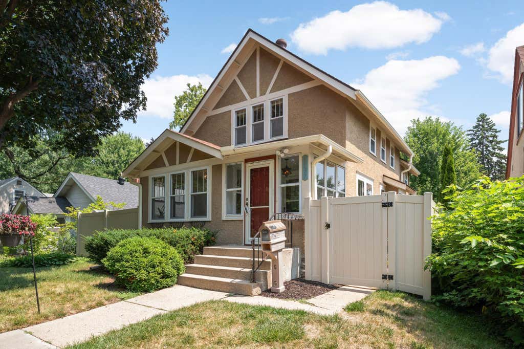 Photo of 5537 32nd Avenue S, Minneapolis, MN 55417 (MLS # 7112192)