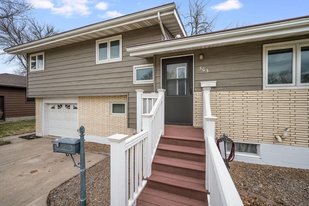 Photo of 503 Water Street, Fairmont, MN 56031 (MLS # 7047557)