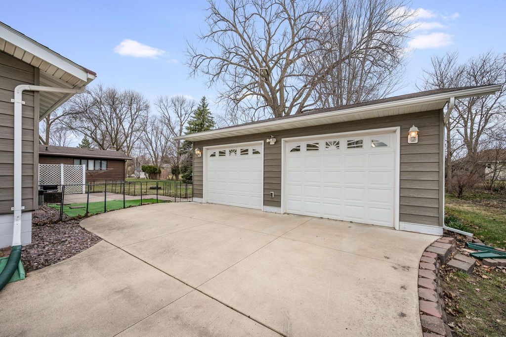 Photo of 503 Water Street, Fairmont, MN 56031 (MLS # 7047557)