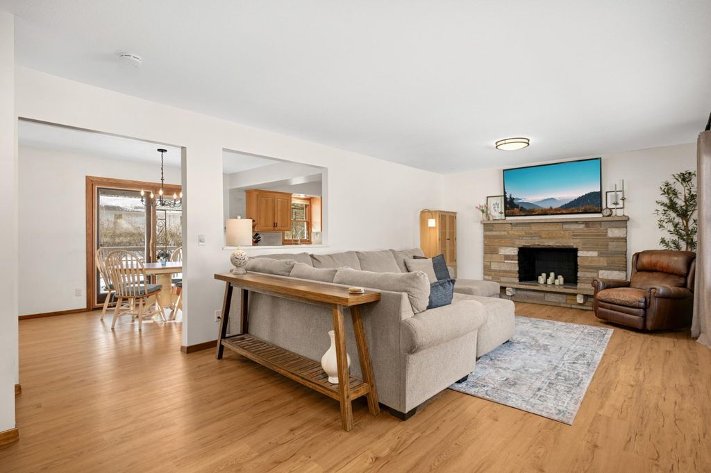 Photo of 1252 Highview Drive, New Brighton, MN 55112 (MLS # 7009214)