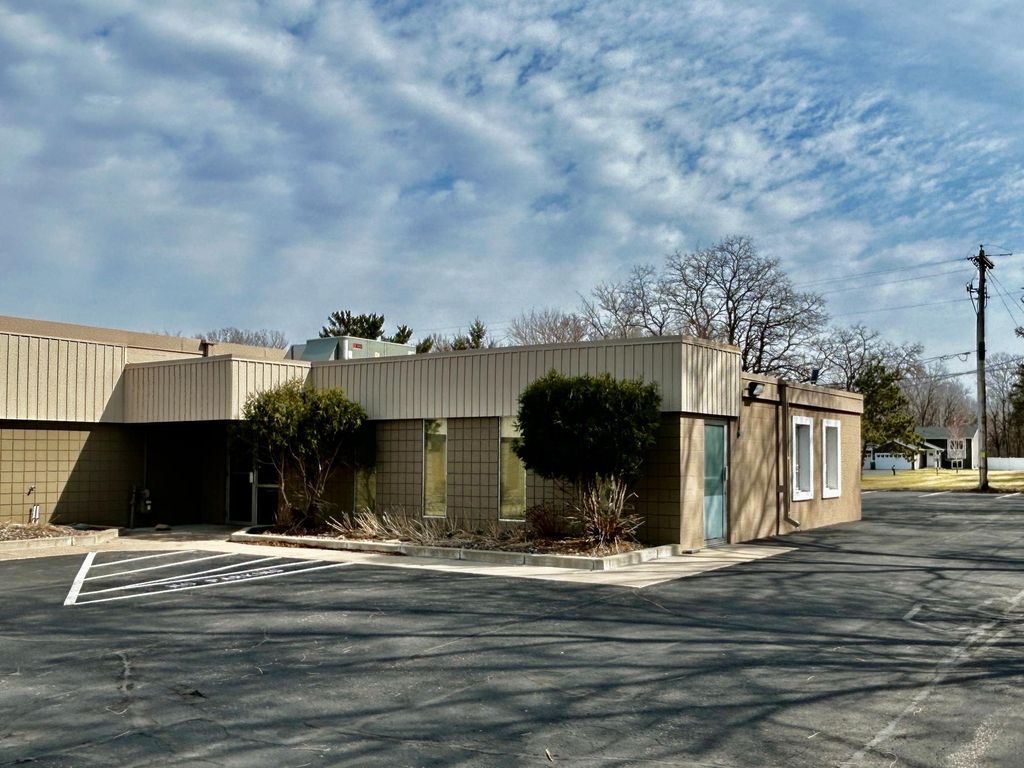 Photo of 8535 Central Avenue NE, Blaine, MN 55434 (MLS # 7046926)