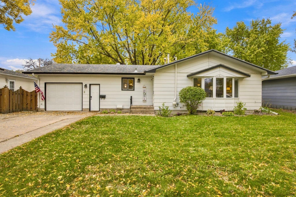 Photo of 1911 18th Street S, Moorhead, MN 56560 (MLS # 7162375)