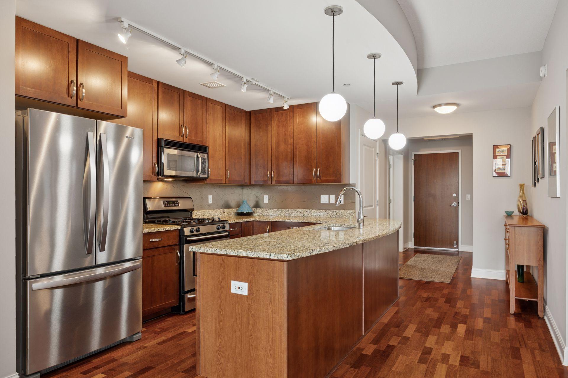 100 3rd Avenue S 1107