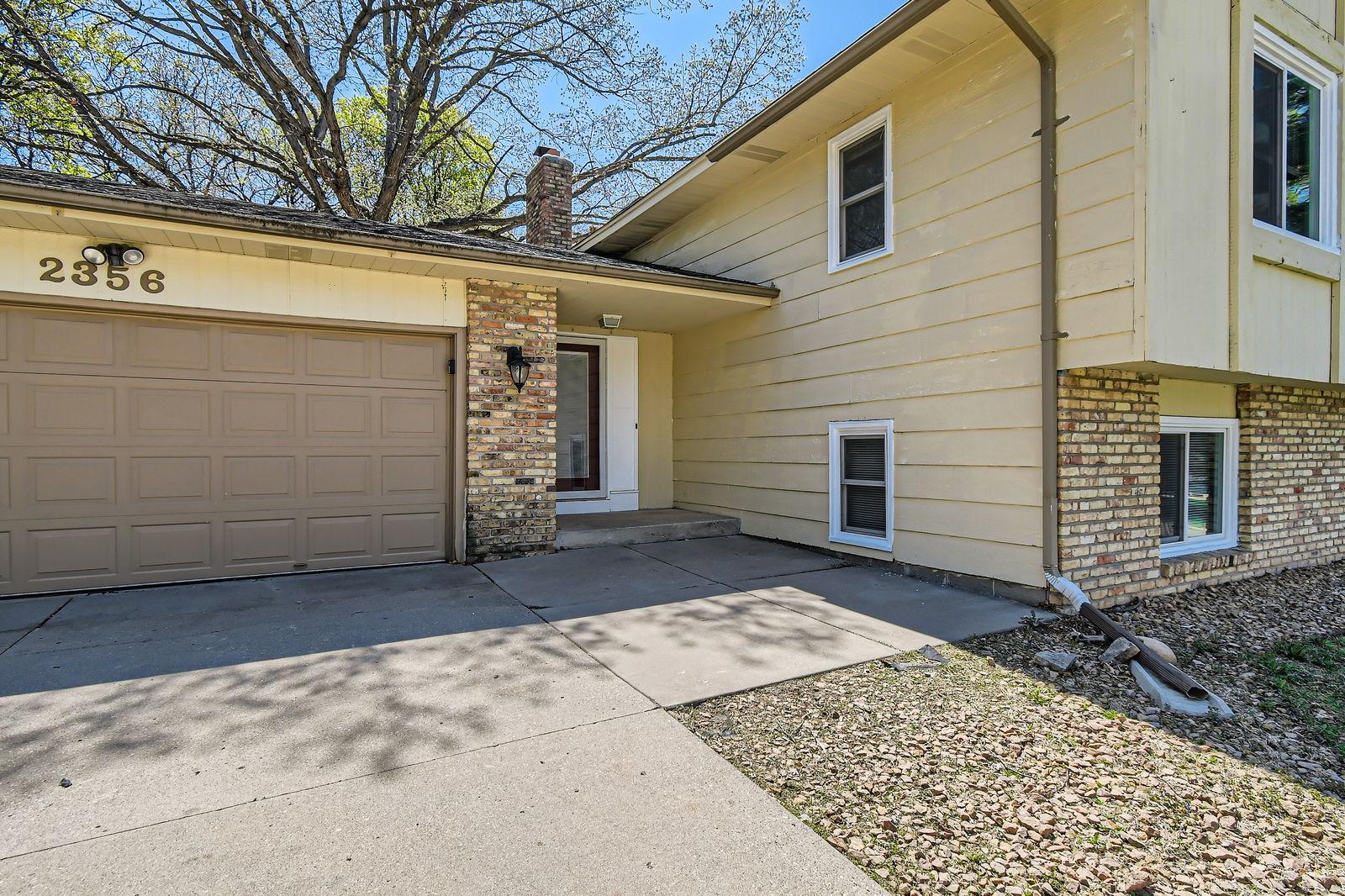2356 Teakwood Drive E