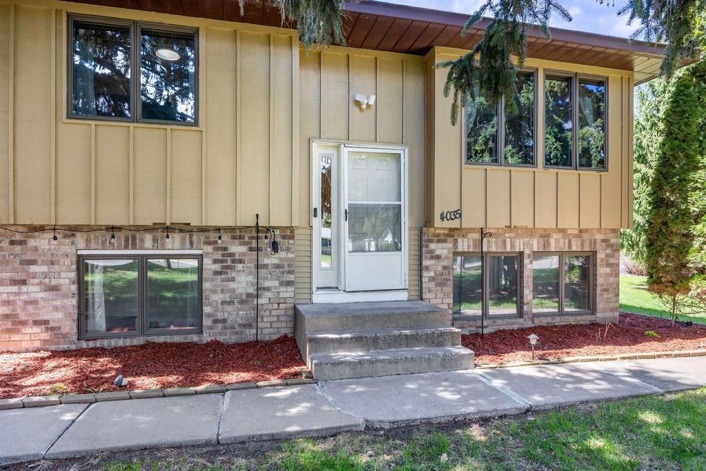 Photo of 4035 White Bear Avenue N, White Bear Lake, MN 55110 (MLS # 7066509)