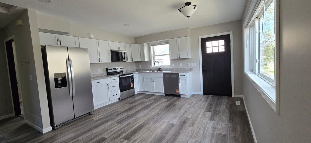 Photo of 719 Jimmy Carter Place, Winona, MN 55987 (MLS # 7057792)