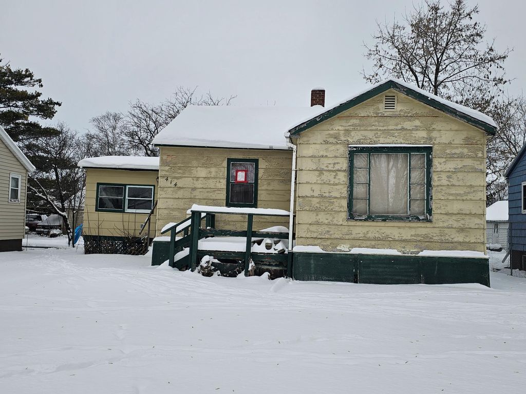 Photo of 414 Crocker Avenue S, Thief River Falls, MN 56701 (MLS # 7000721)