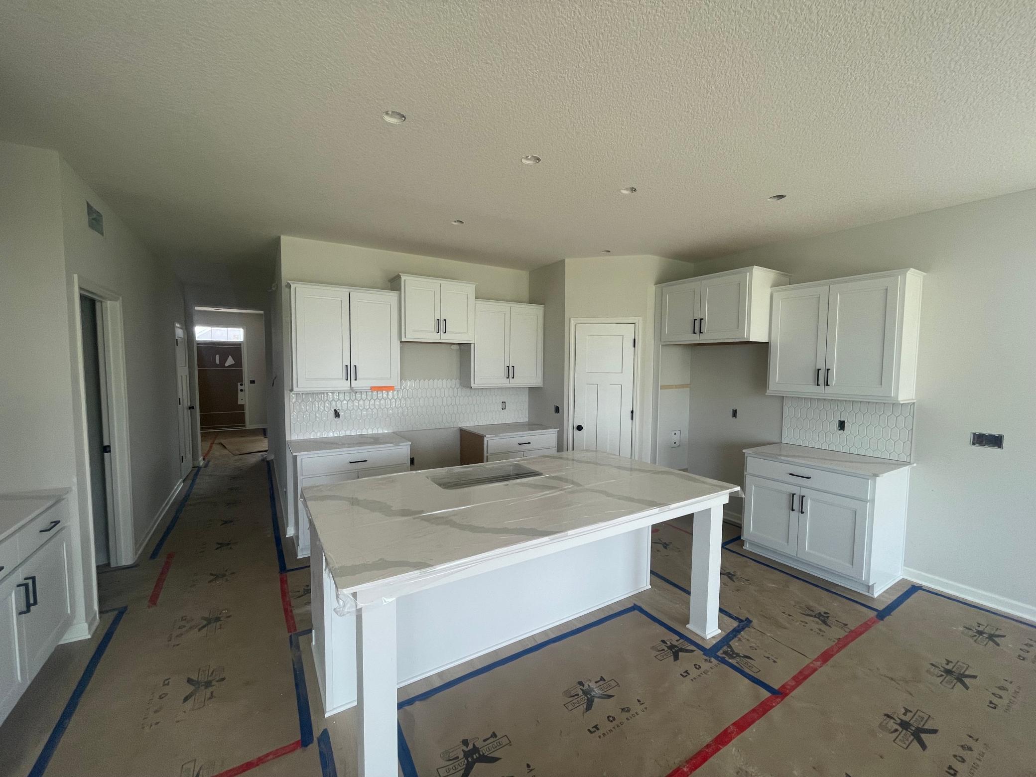 6180 157th Street N