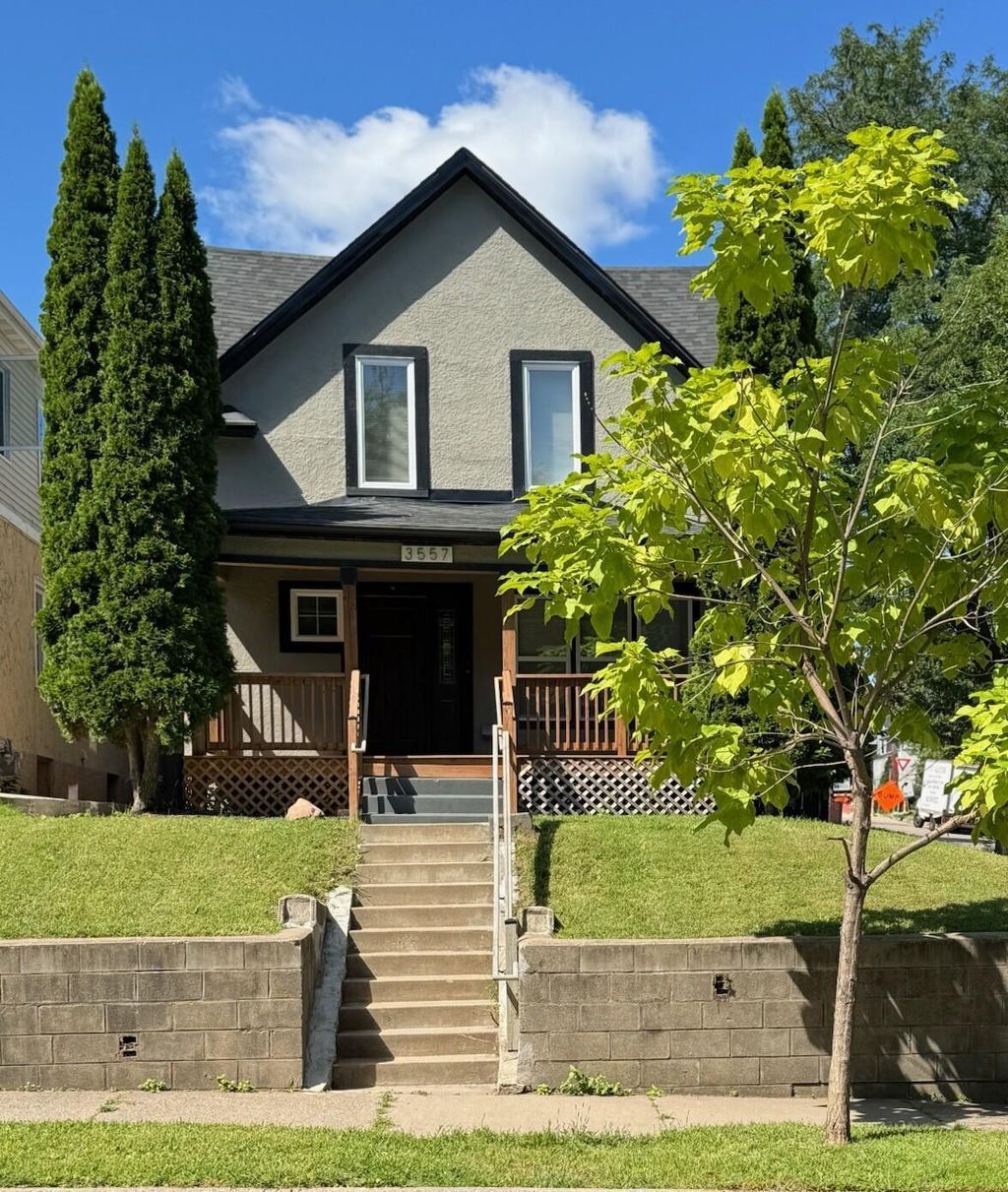 Photo of 3557 Dupont Avenue N, Minneapolis, MN 55412 (MLS # 7039406)