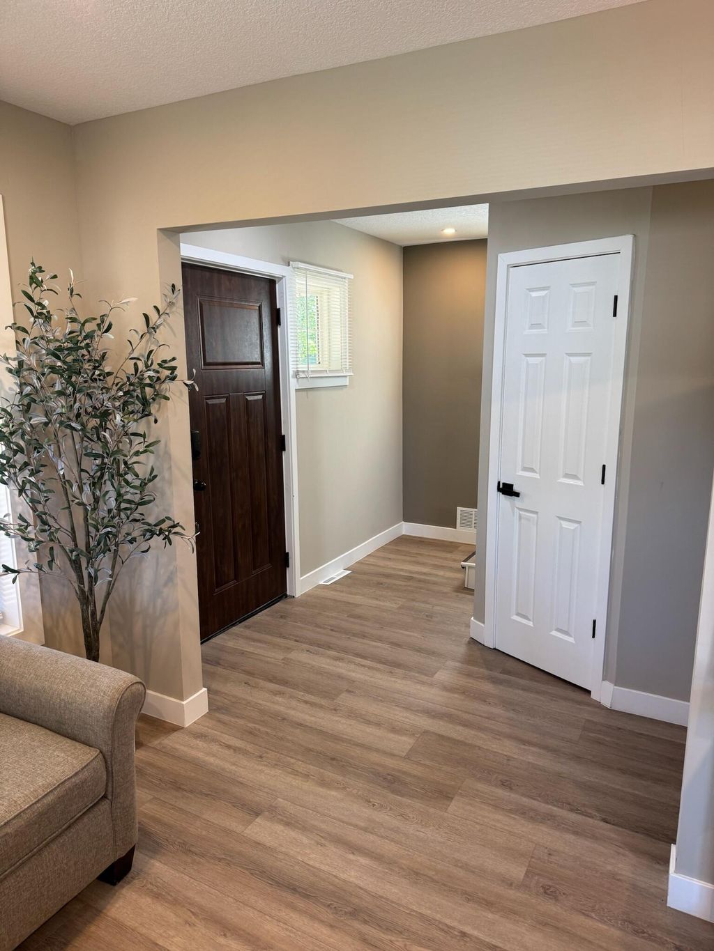 Photo of 3557 Dupont Avenue N, Minneapolis, MN 55412 (MLS # 7039406)