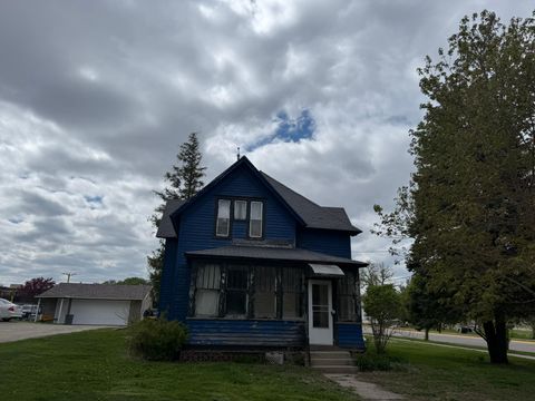 302 Broadway Avenue S New Richland MN 56072