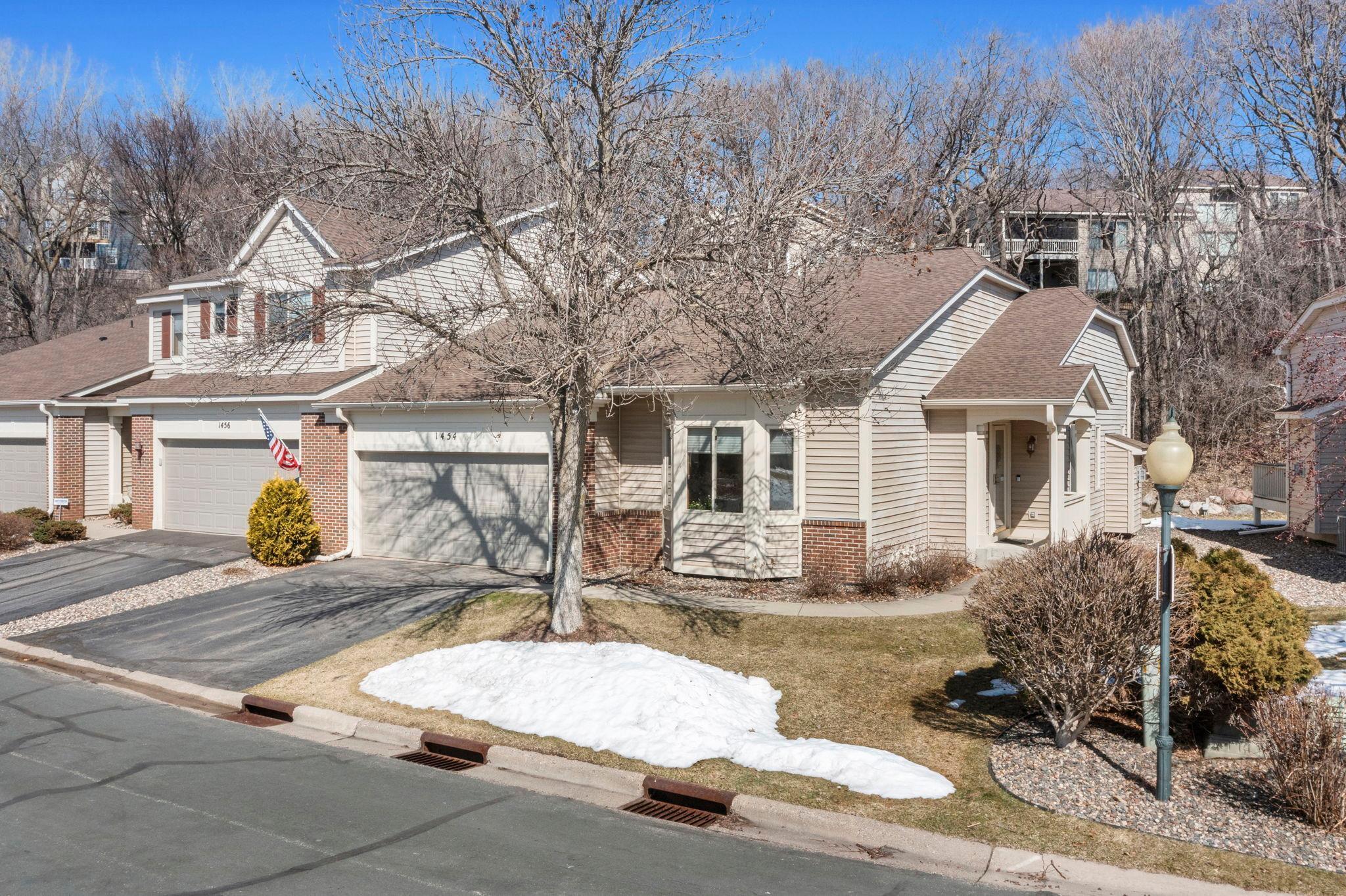 1454 Summit Shores Drive