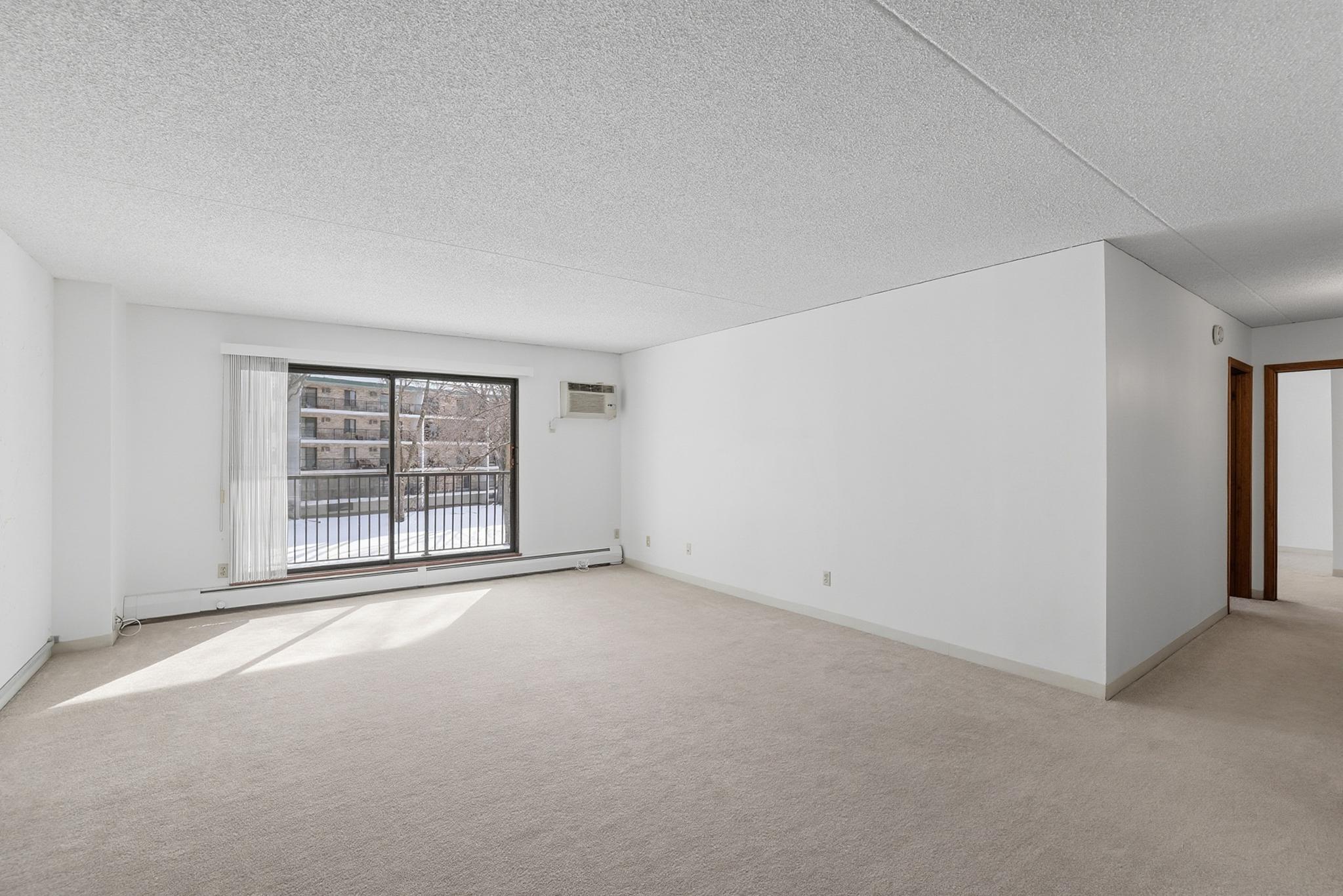 10531 Cedar Lake Road 312