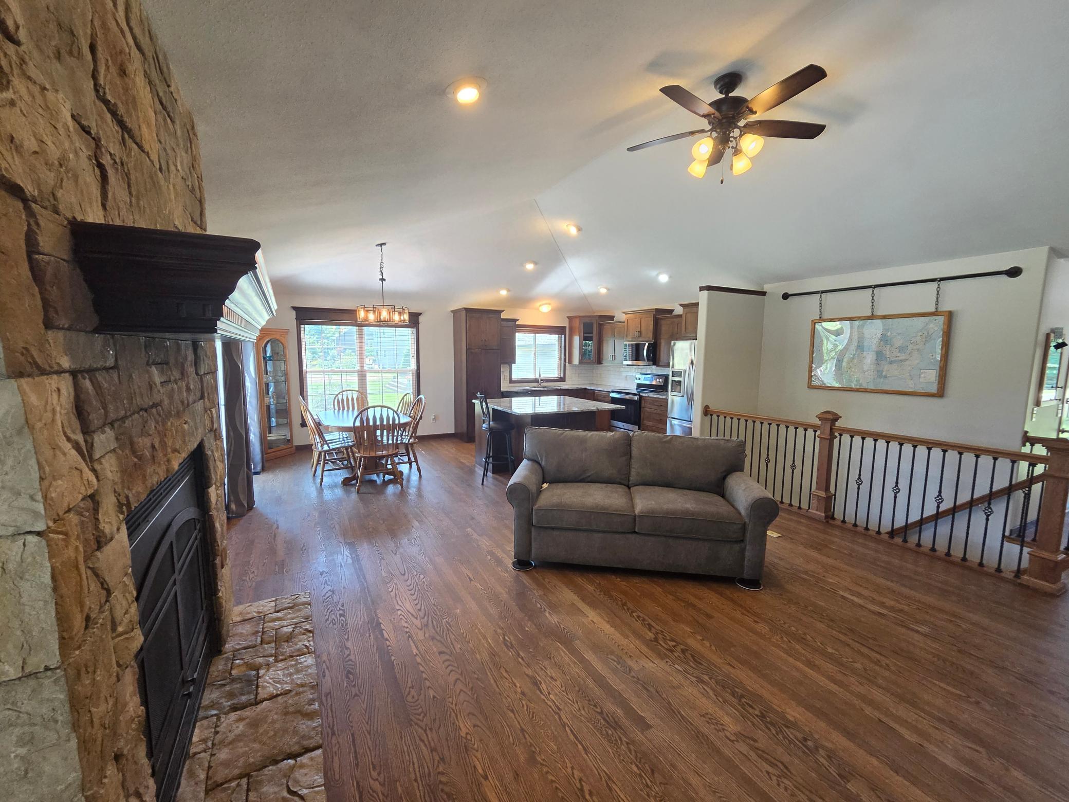 1816 Case Lane