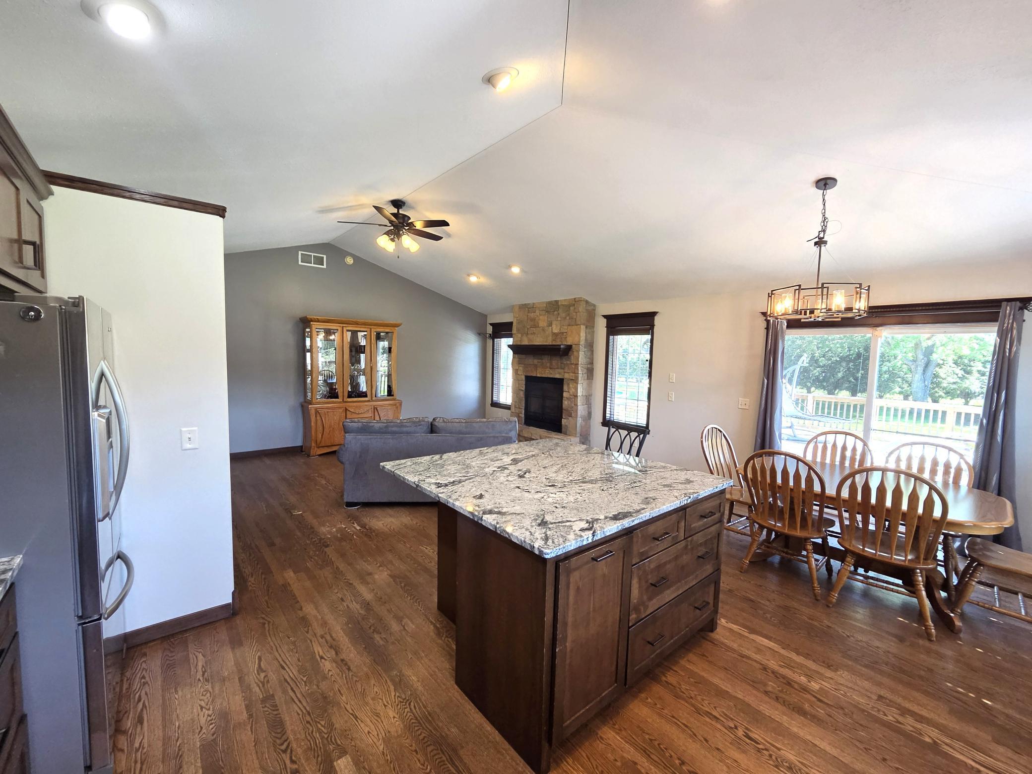 1816 Case Lane