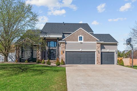 Photo of 9154 Edinburgh Lane, Woodbury, MN 55125 (MLS # 7049063)