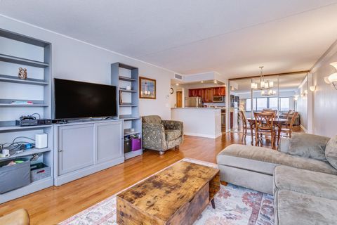1920 S 1st Street 1706 Minneapolis MN 55454