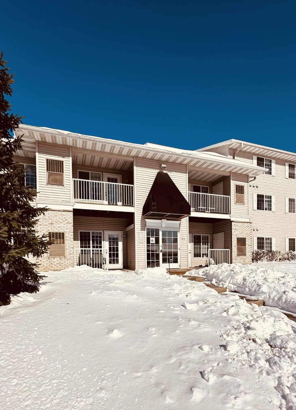 Photo of 871 37th Avenue NW #C, Rochester, MN 55901 (MLS # 7039016)