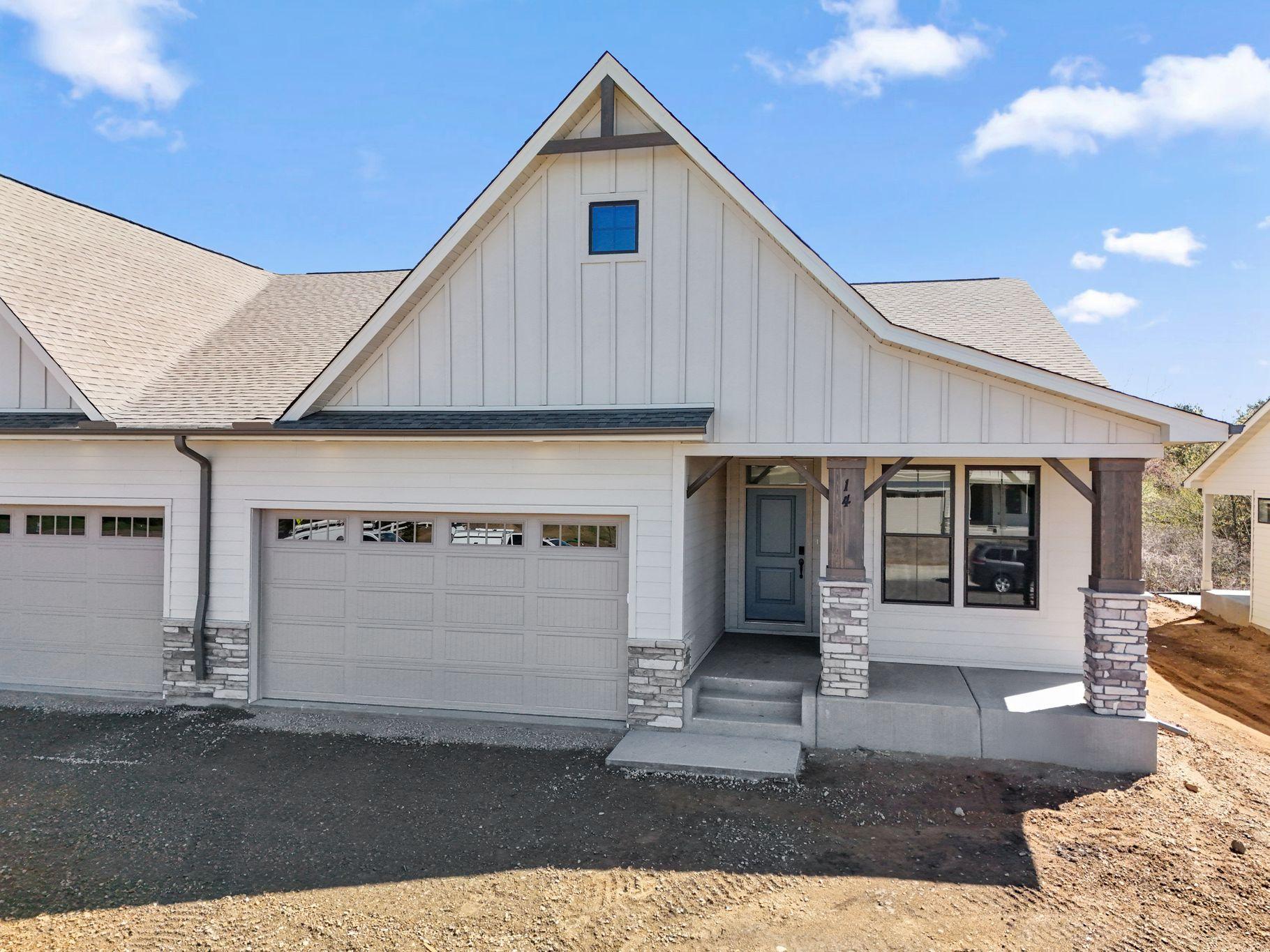 14 Palomino Court
