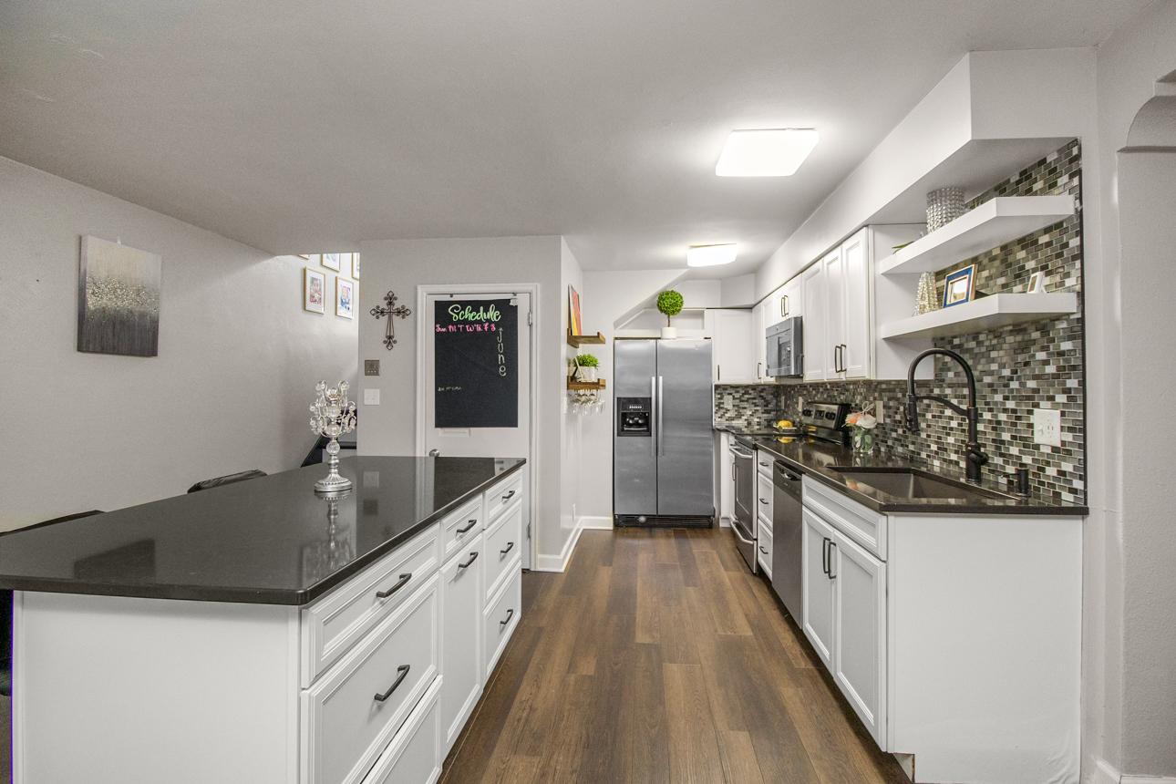 443 Dayton Avenue 10