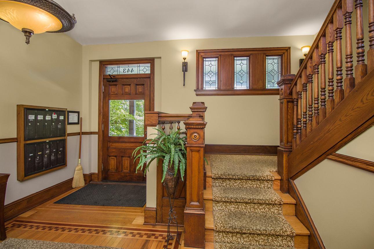 443 Dayton Avenue 10