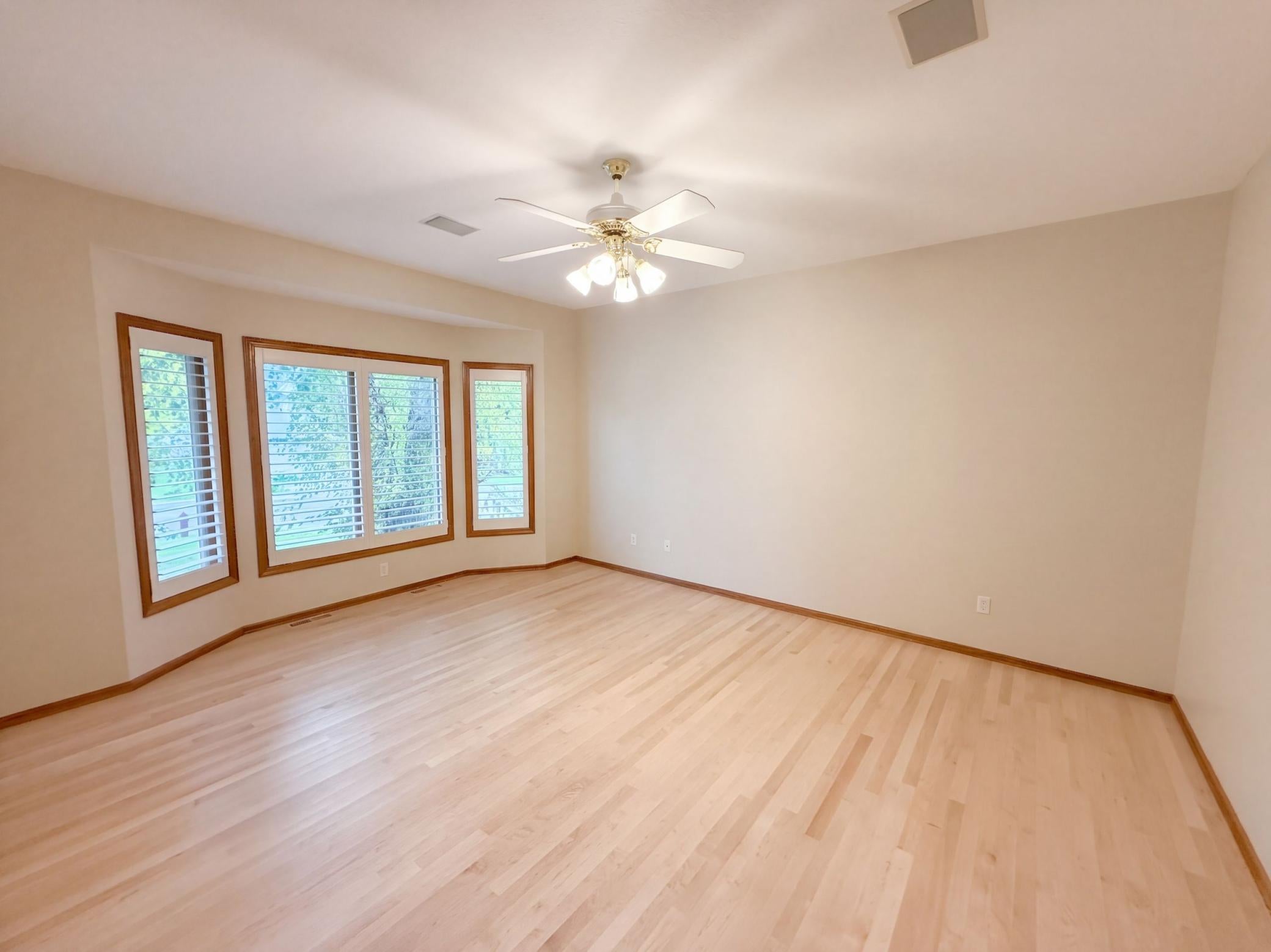3264 Richmond Alcove
