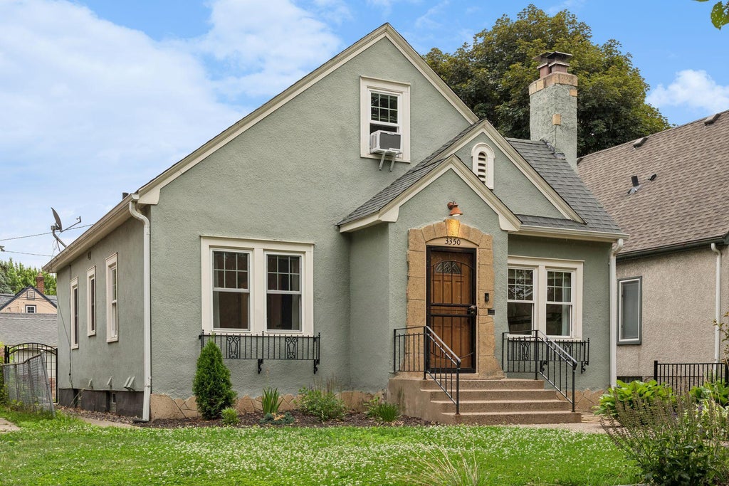 Photo of 3350 Xerxes Avenue North AVE, Minneapolis, MN 55412 (MLS # 7150855)