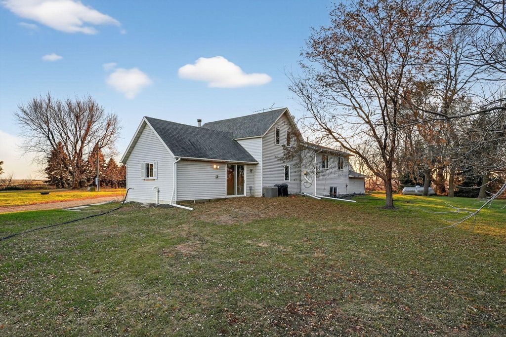 Photo of 1567 County Road 7, Custer Twp, MN 56115 (MLS # 6822498)