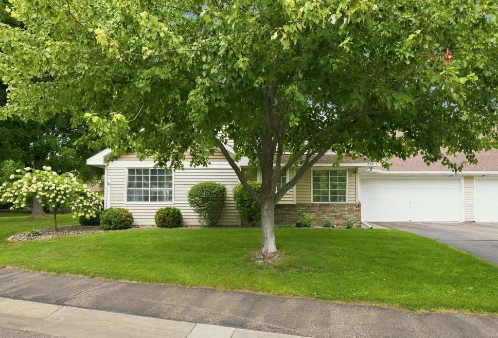 Photo of 724 85th Lane NW, Coon Rapids, MN 55433 (MLS # 7132802)
