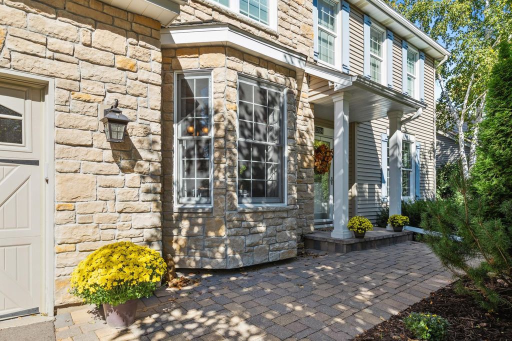 Photo of 17064 Candlewood Parkway, Eden Prairie, MN 55347 (MLS # 6822017)