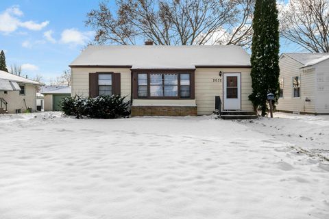 2032 Ames Avenue Saint Paul MN 55119