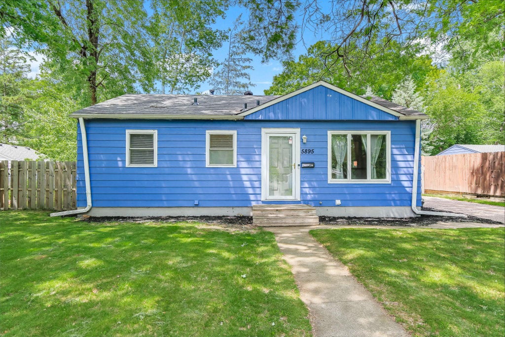 Photo of 5895 Quebec Avenue N, Crystal, MN 55428 (MLS # 7086978)