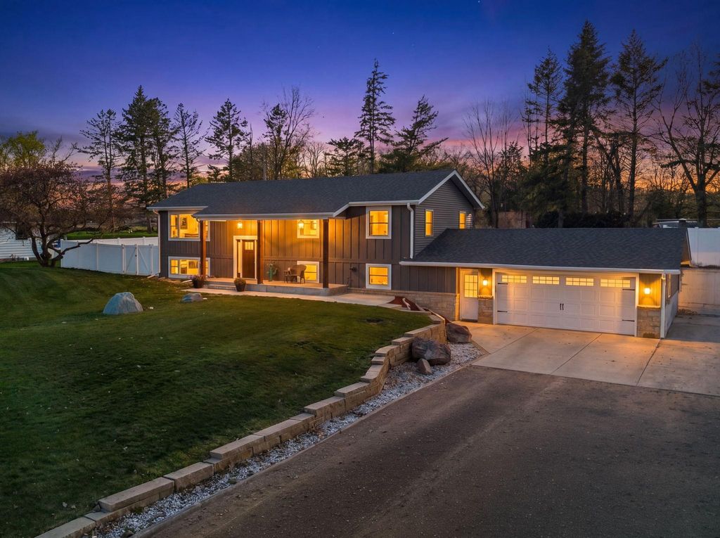 Photo of 33366 Sibley Heights Lane, Le Sueur, MN 56058 (MLS # 7060971)