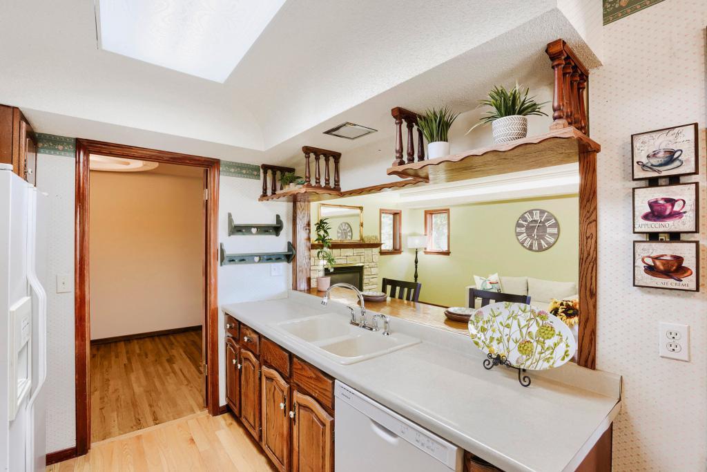 Photo of 558 113th Lane NW, Coon Rapids, MN 55448 (MLS # 7122330)