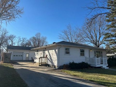 Photo of 627 Southview Drive, Marshall, MN 56258 (MLS # 6814642)