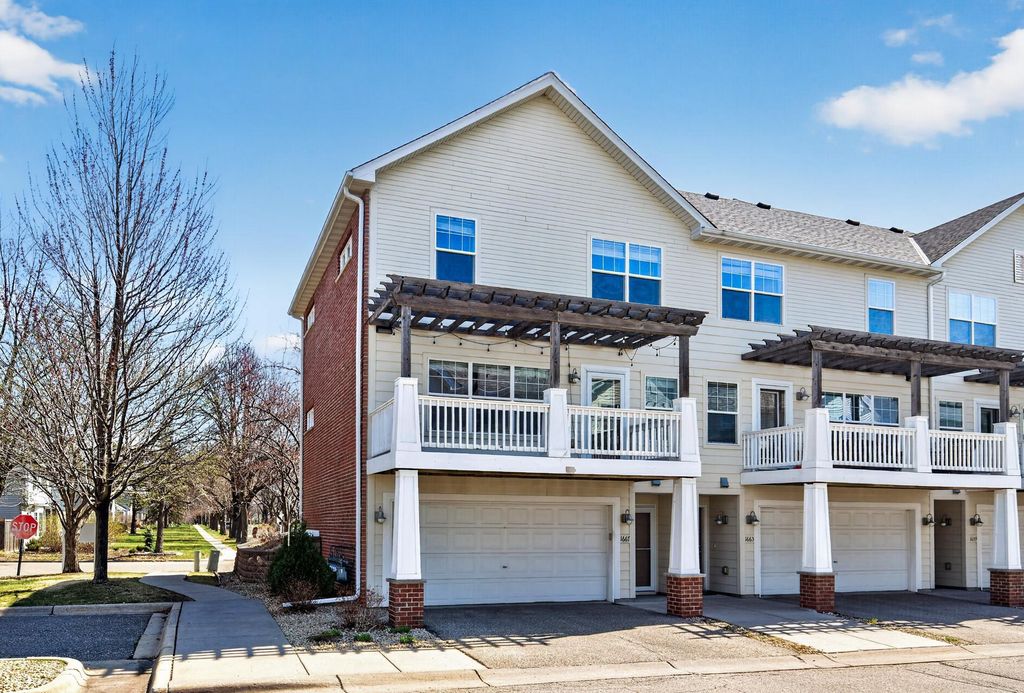 Photo of 1667 Arona Street #8, Falcon Heights, MN 55108 (MLS # 7075723)