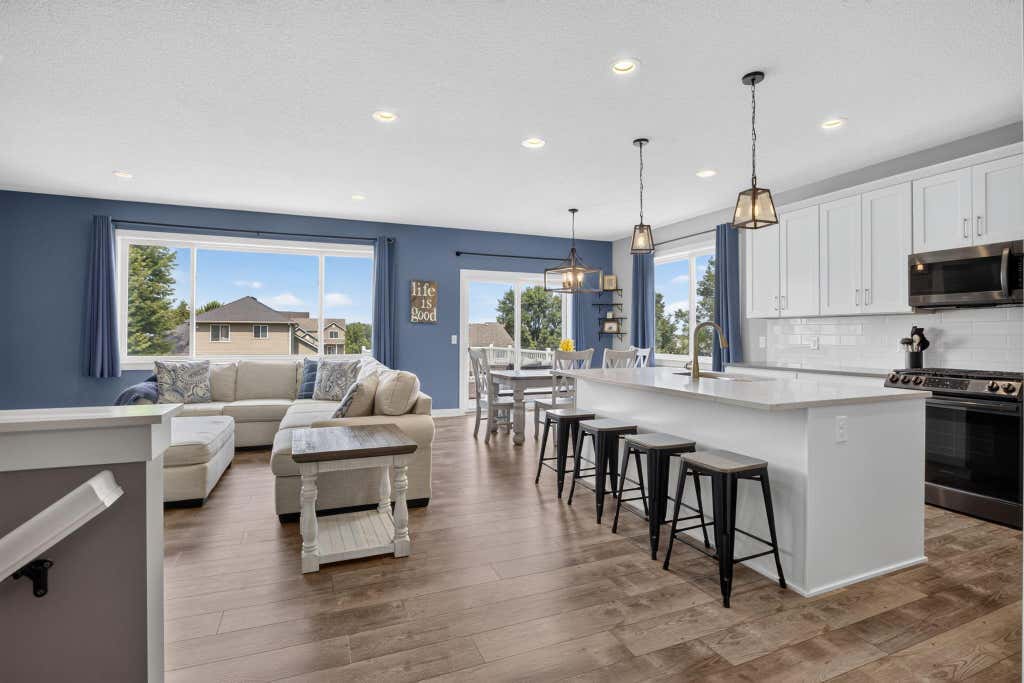 Photo of 1119 Cubasue Court, Shakopee, MN 55379 (MLS # 7126186)