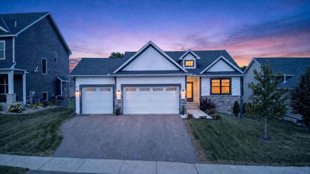Photo of 1119 Cubasue Court, Shakopee, MN 55379 (MLS # 7126186)