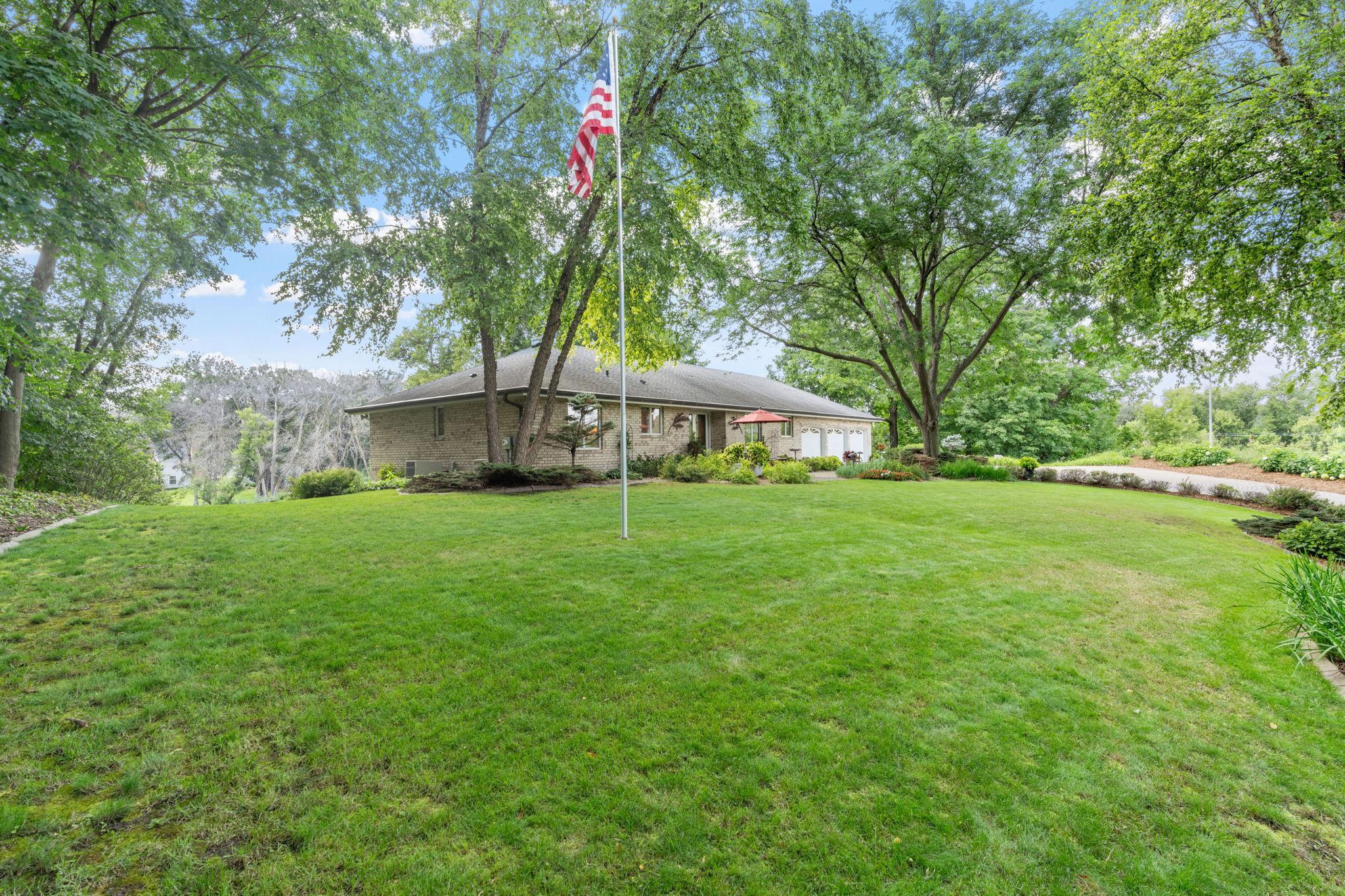 481 Peavey Lane