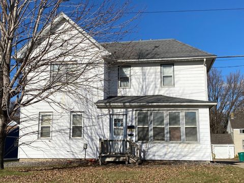 Photo of 1609 Stevens Street, Albert Lea, MN 56007 (MLS # 6630353)