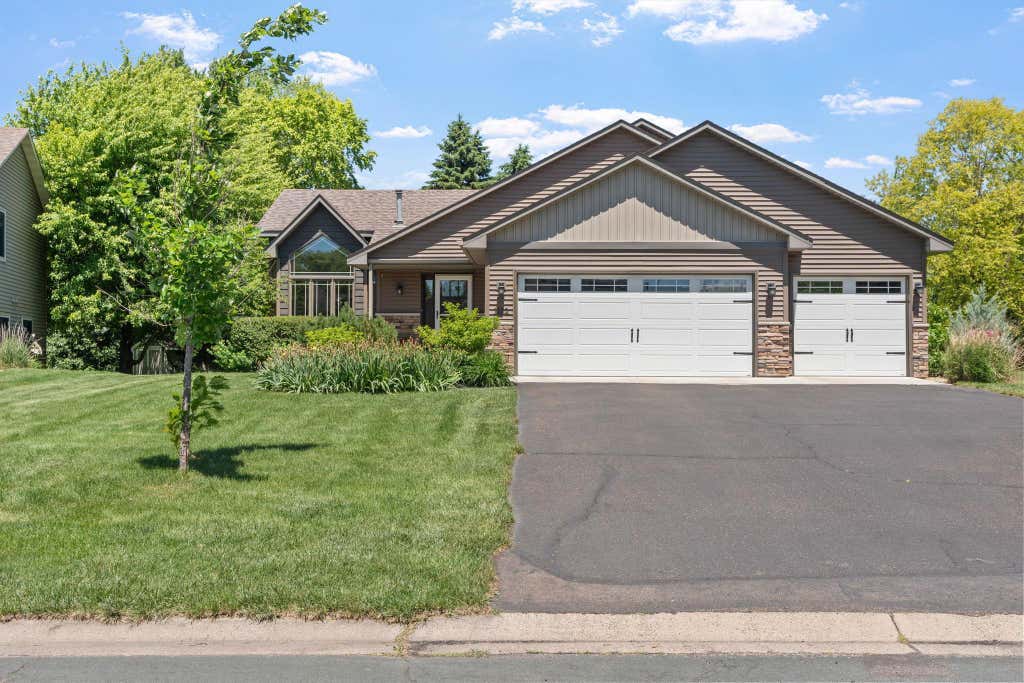 Photo of 1173 Ruffed Grouse Court, Lino Lakes, MN 55014 (MLS # 7109076)